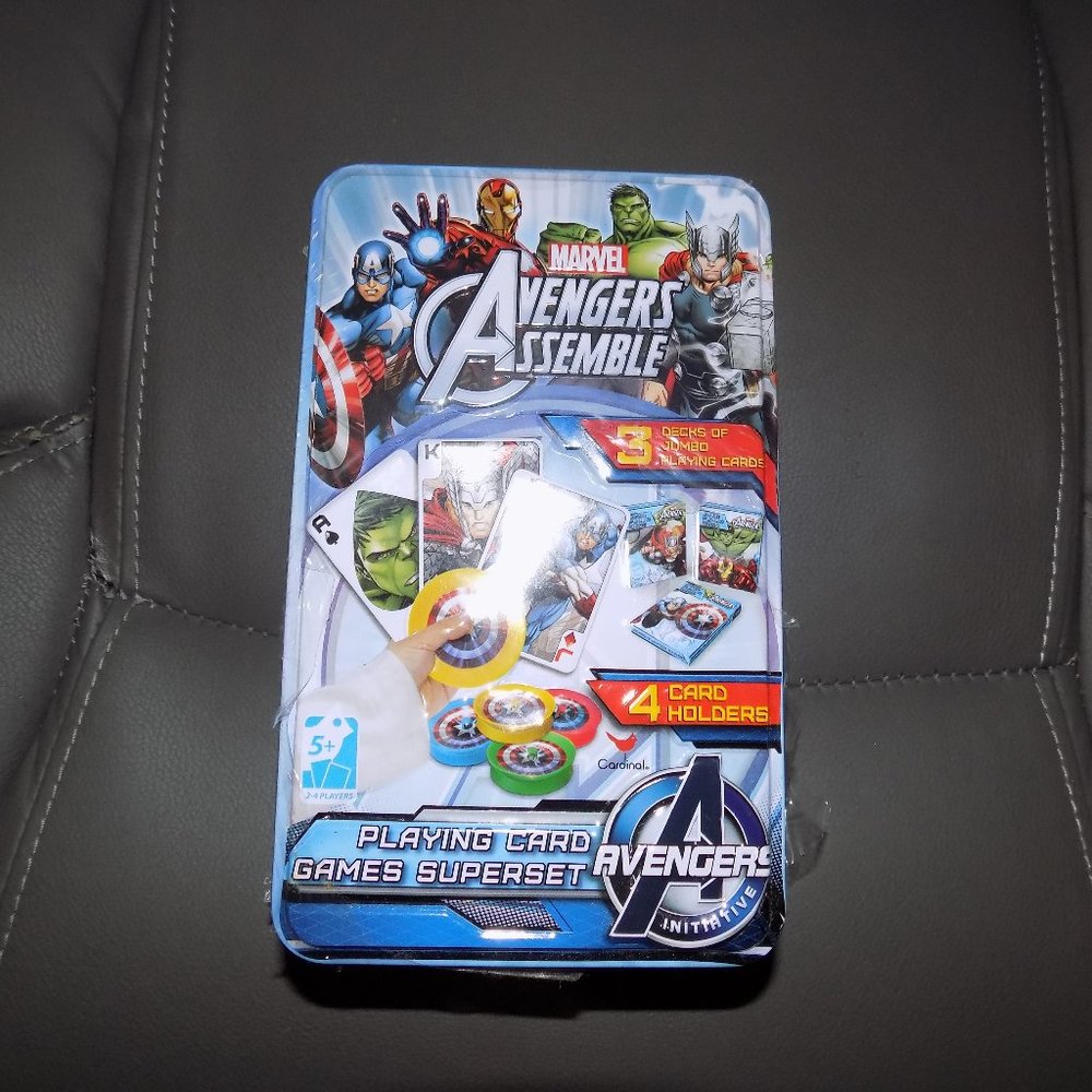 Marvel Avengers Assemble Playing Card Game Set NEW